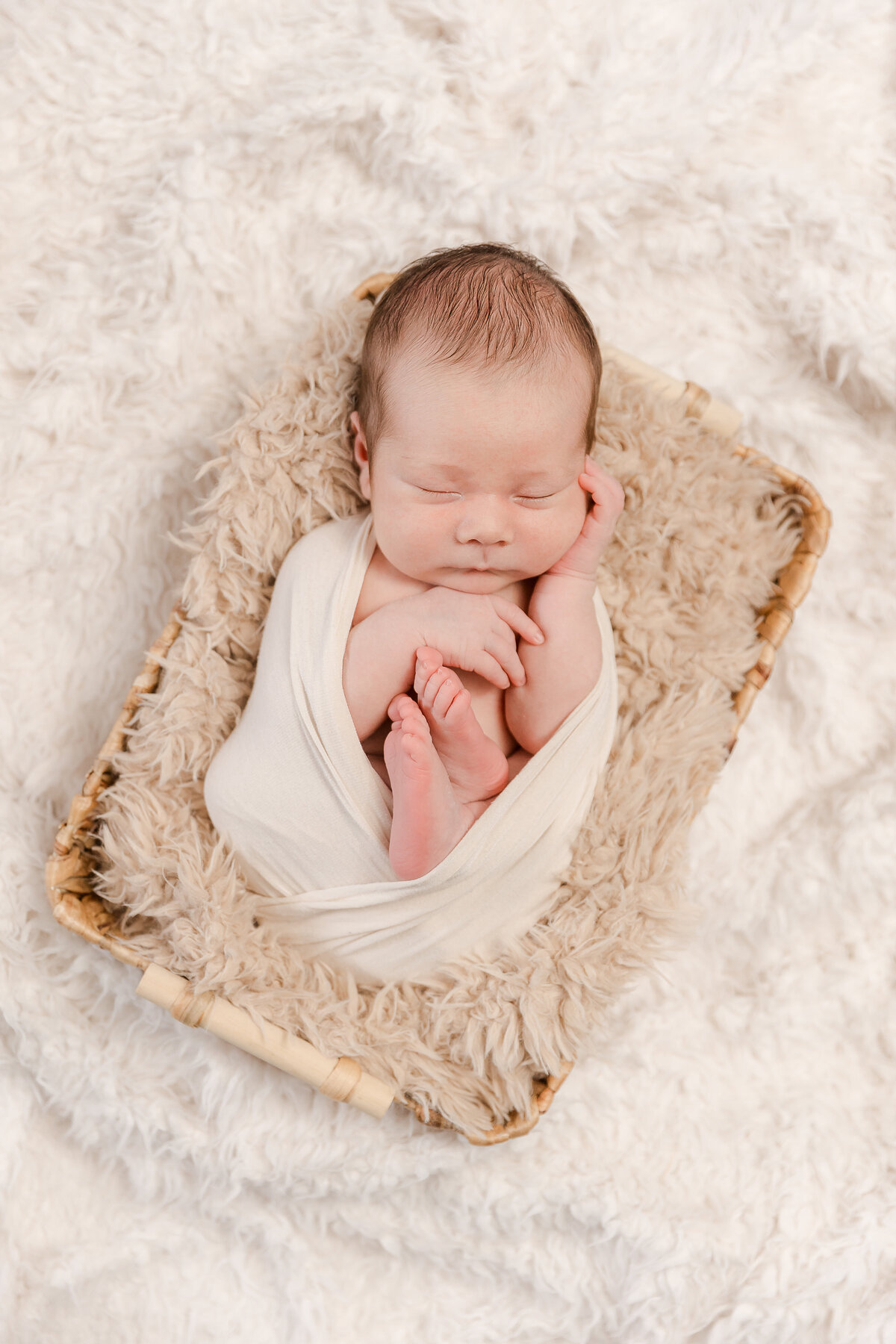 L-Orange-County-In-Home-Newborn-Photography-10