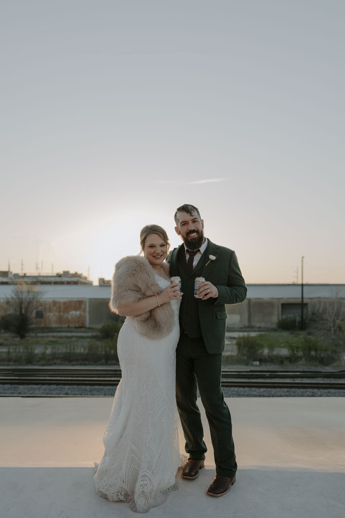 earth-to-madison-dallas-wedding-photographer-for-unique-couples98