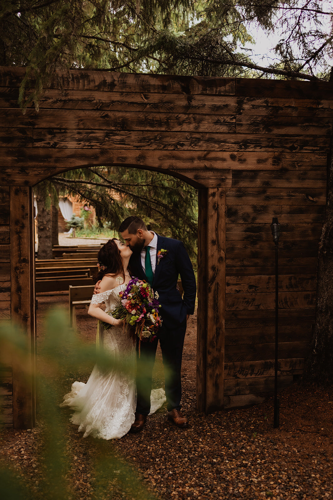 Jessica-Rae-Schulz-Edmonton-Alberta-Elopement-Wedding-Photographer-Love-Emotive-Candid-Connection-8