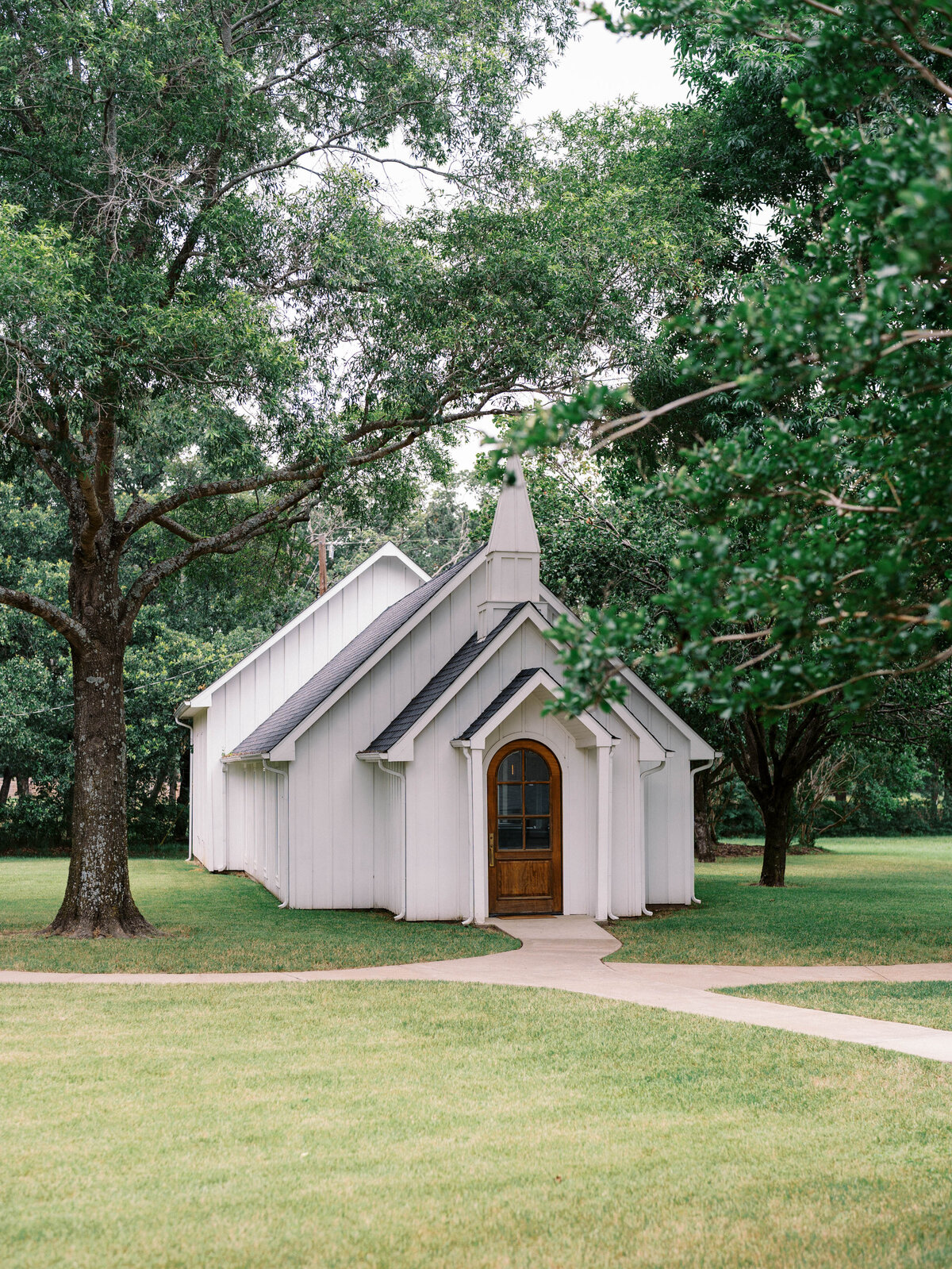 intimate-emerson-wedding-texas-film-photographer-1
