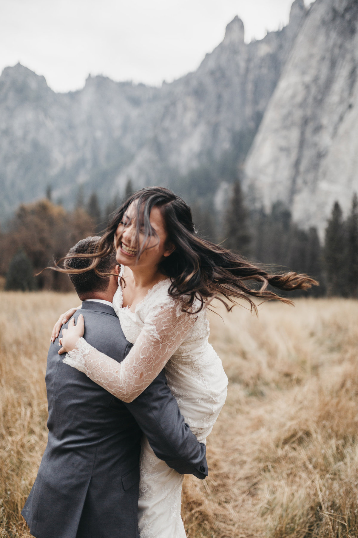 athena-and-camron-how-to-elope-in-yosemite-valley-el-capitan-meadow6