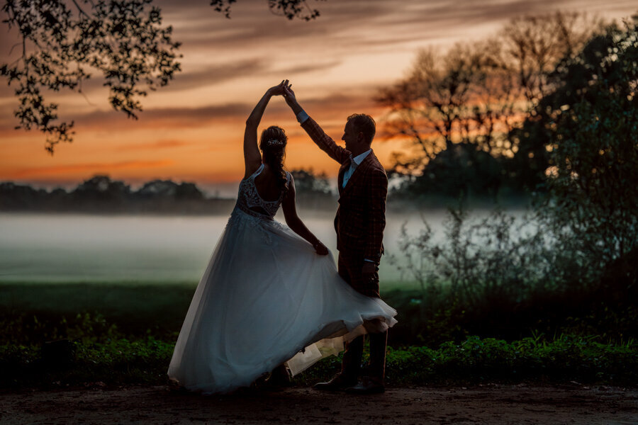 Jolamulderfotografie-trouwfotograaftwente-trouwfotograaf-bruidsfotografietwente-trouweninhetbuitenland-2-2