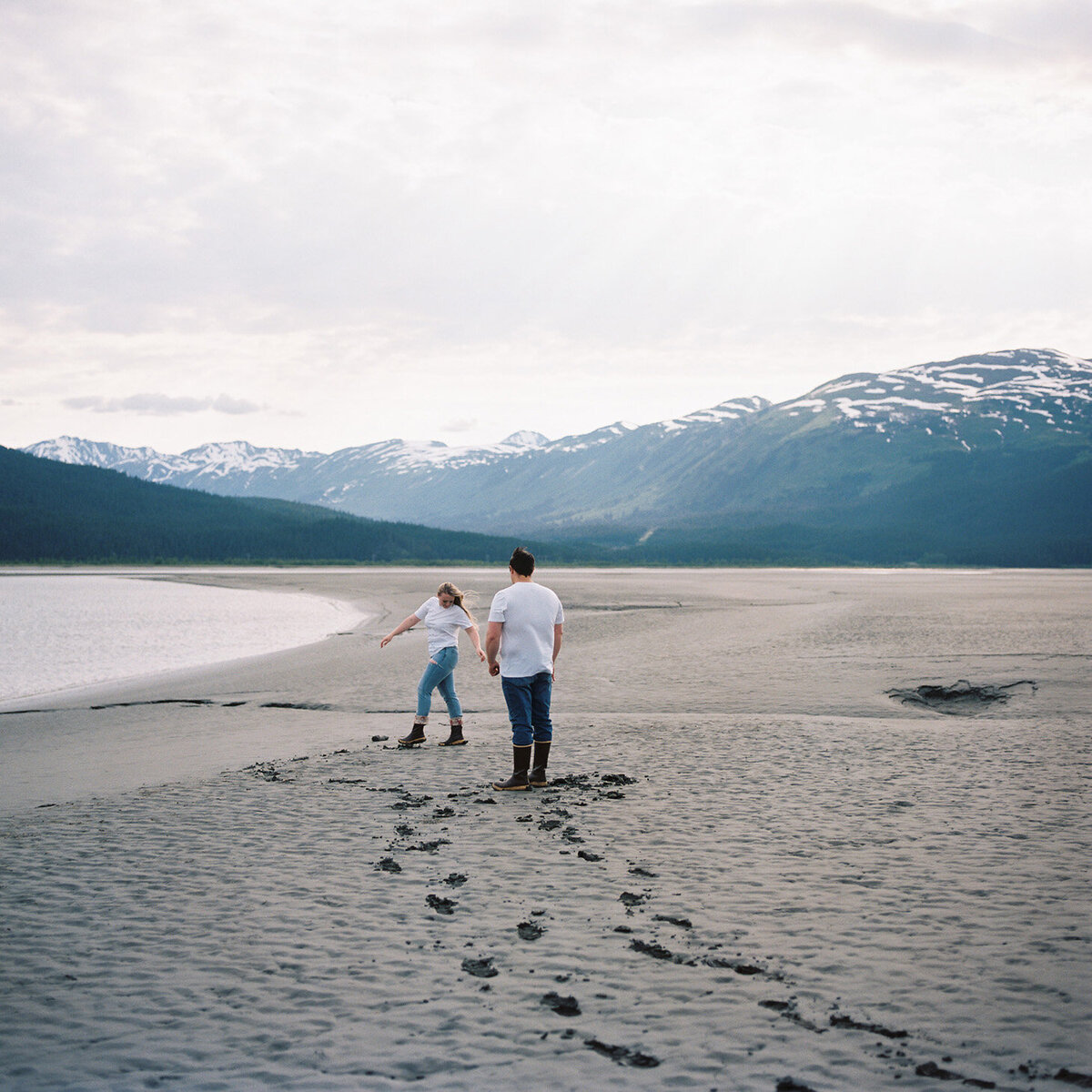 Turnagain-Arm-Alaska-Engagement-Photography-1313