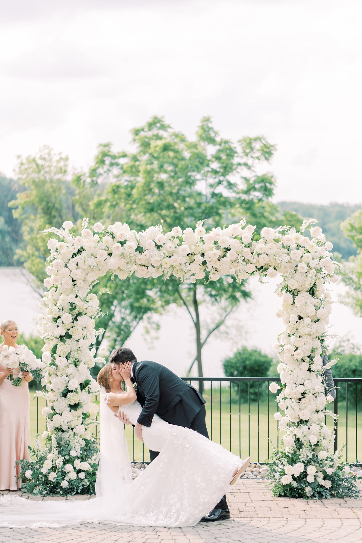 061623_Alyssa-Fred-Wedding_SNEAK-PEEKS-45