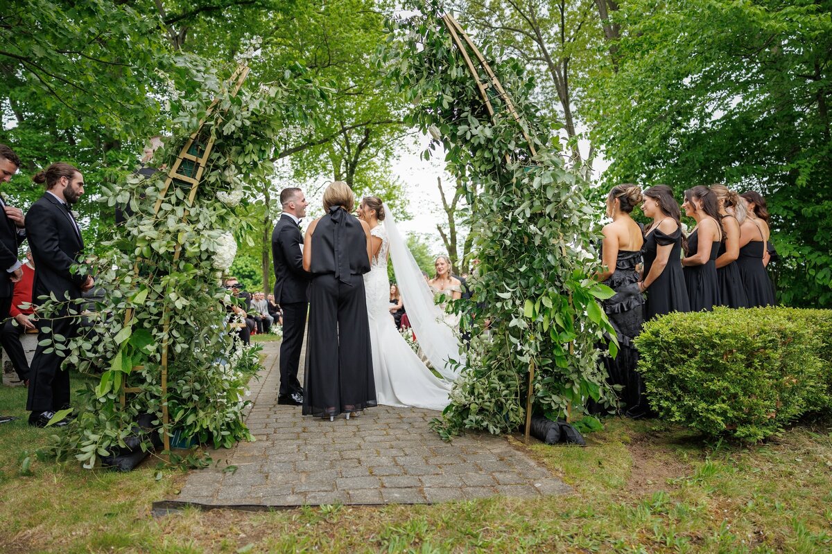 wedding-ceremony-springfield-country-club-wedding-10