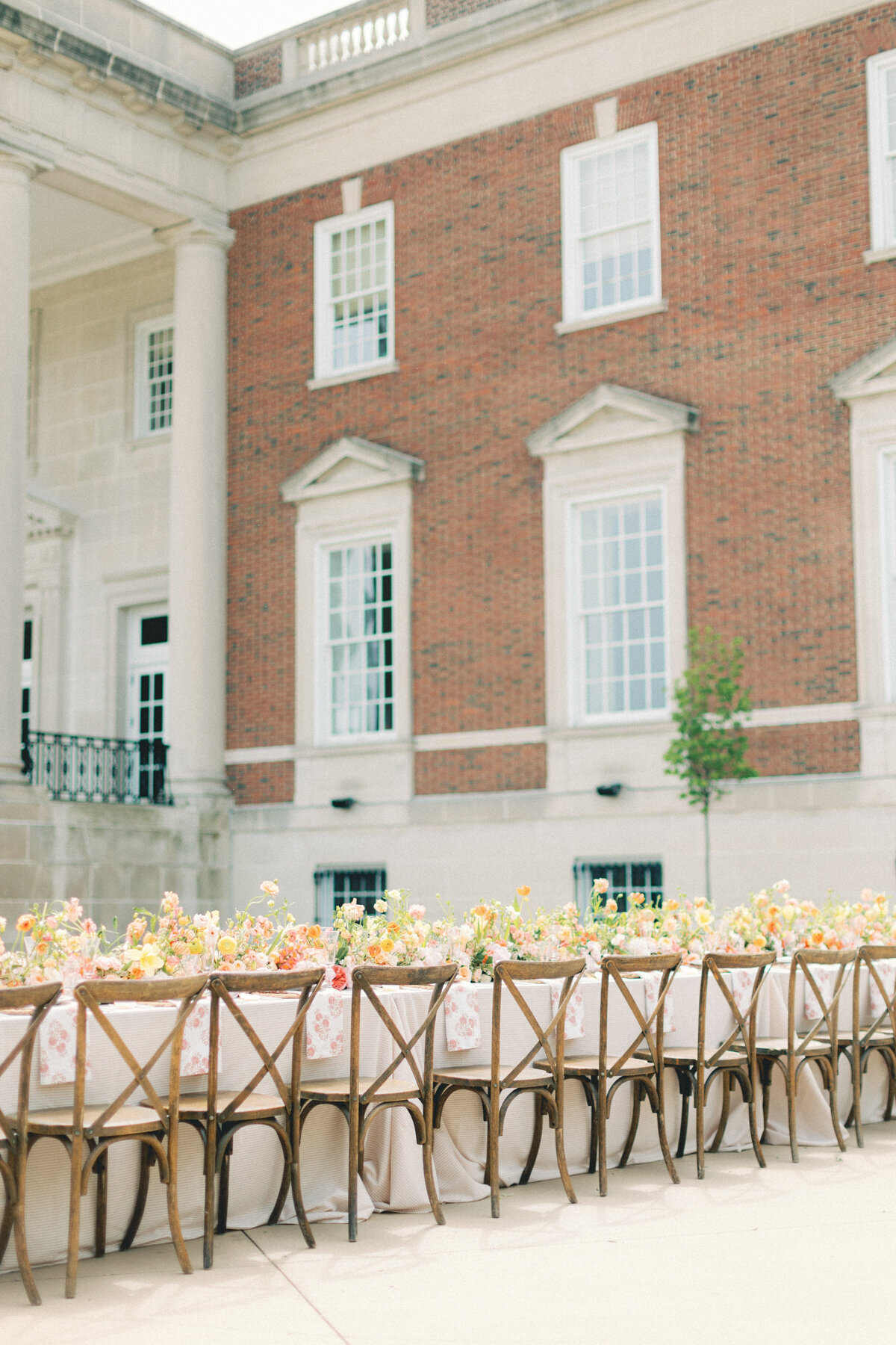 lake-como-inspired-chicago-history-museum-wedding-editorial-editorial-wedding-photography-12