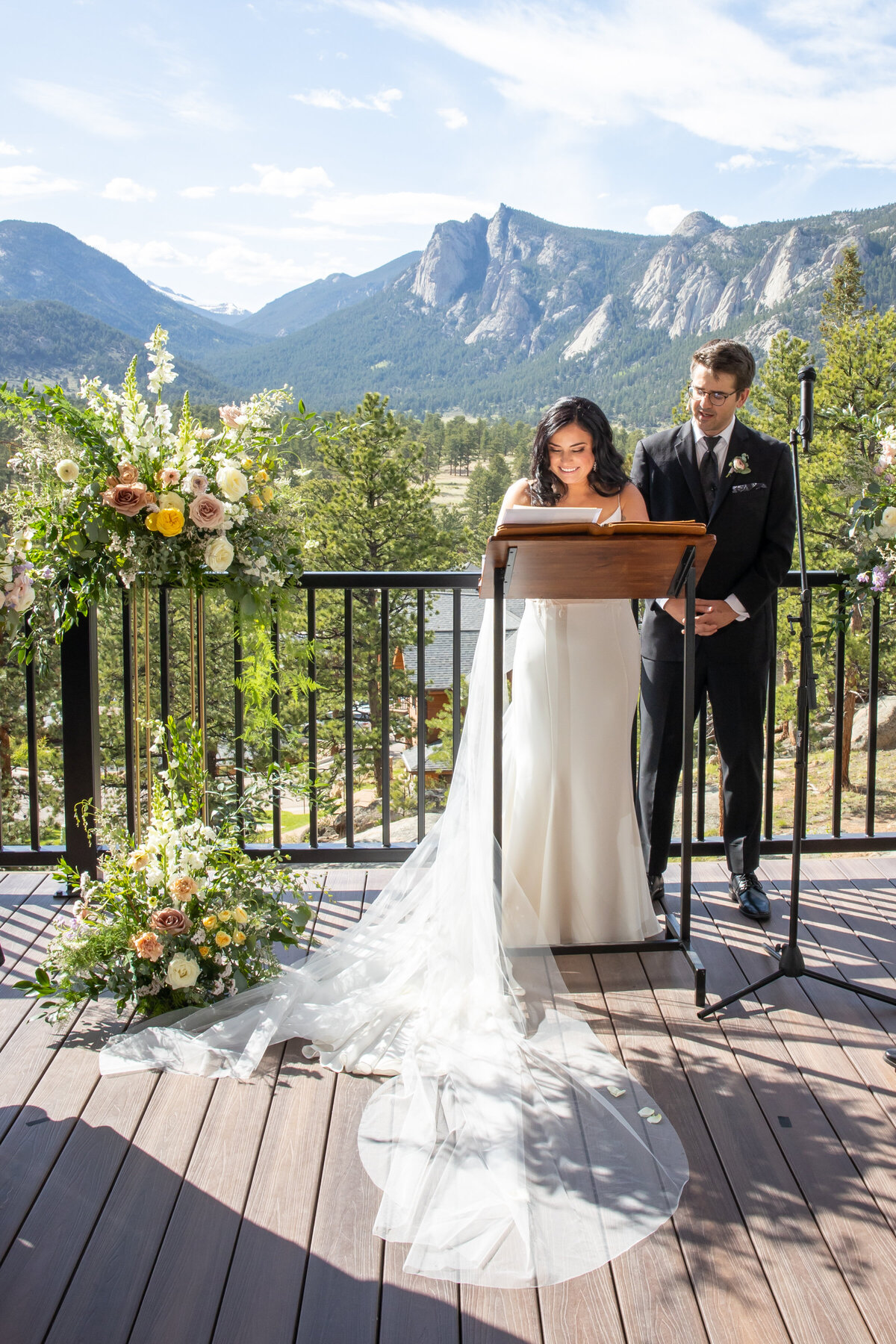 Black-Canyon-Inn-The-Boulders-Estes-Park-Wedding-27