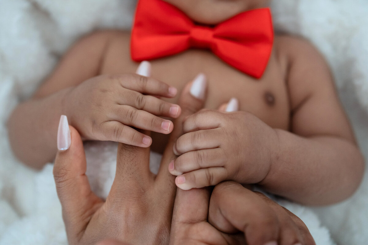 richmond-studio-family-photography-mom-dad-and-baby