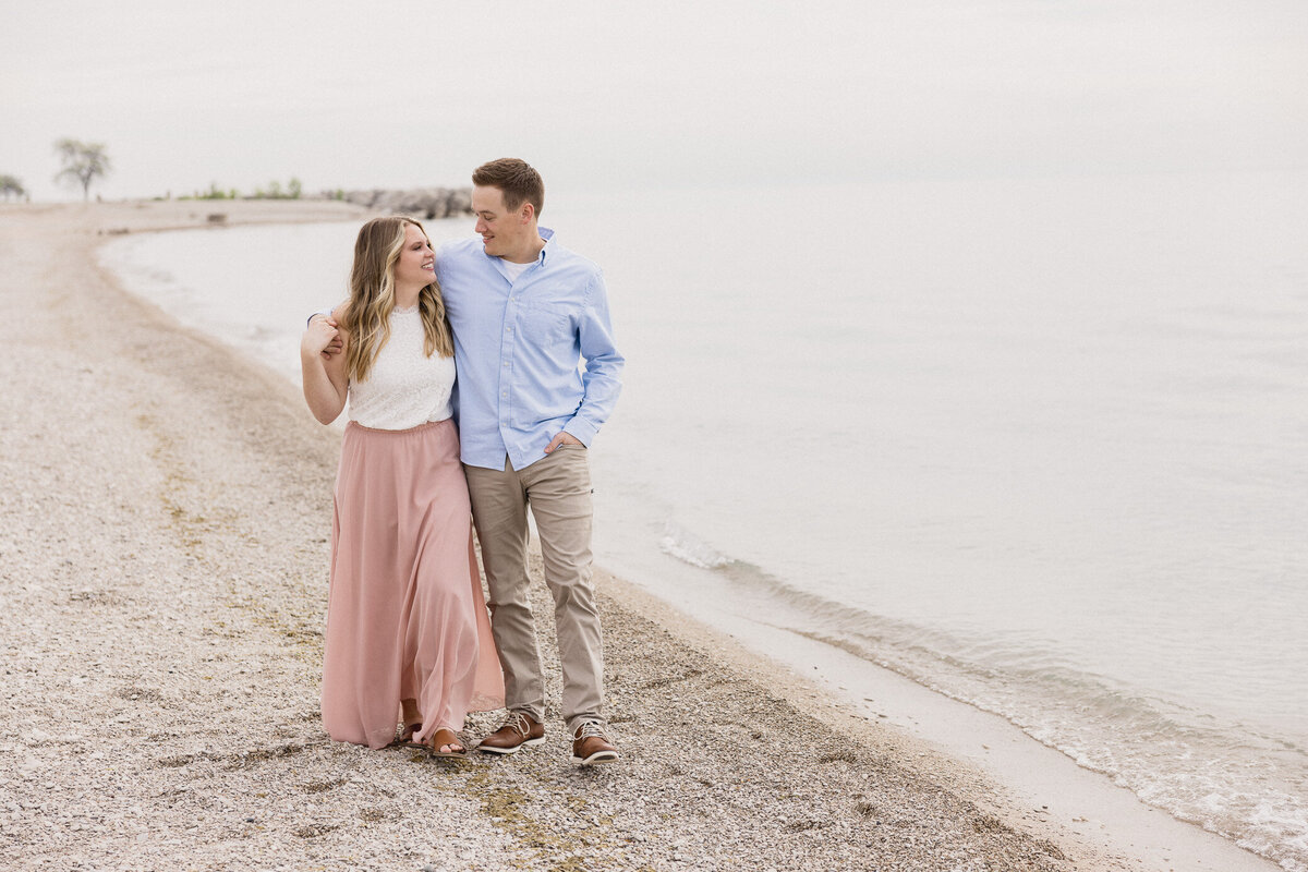 downtown-milwaukee-engagement-session-58