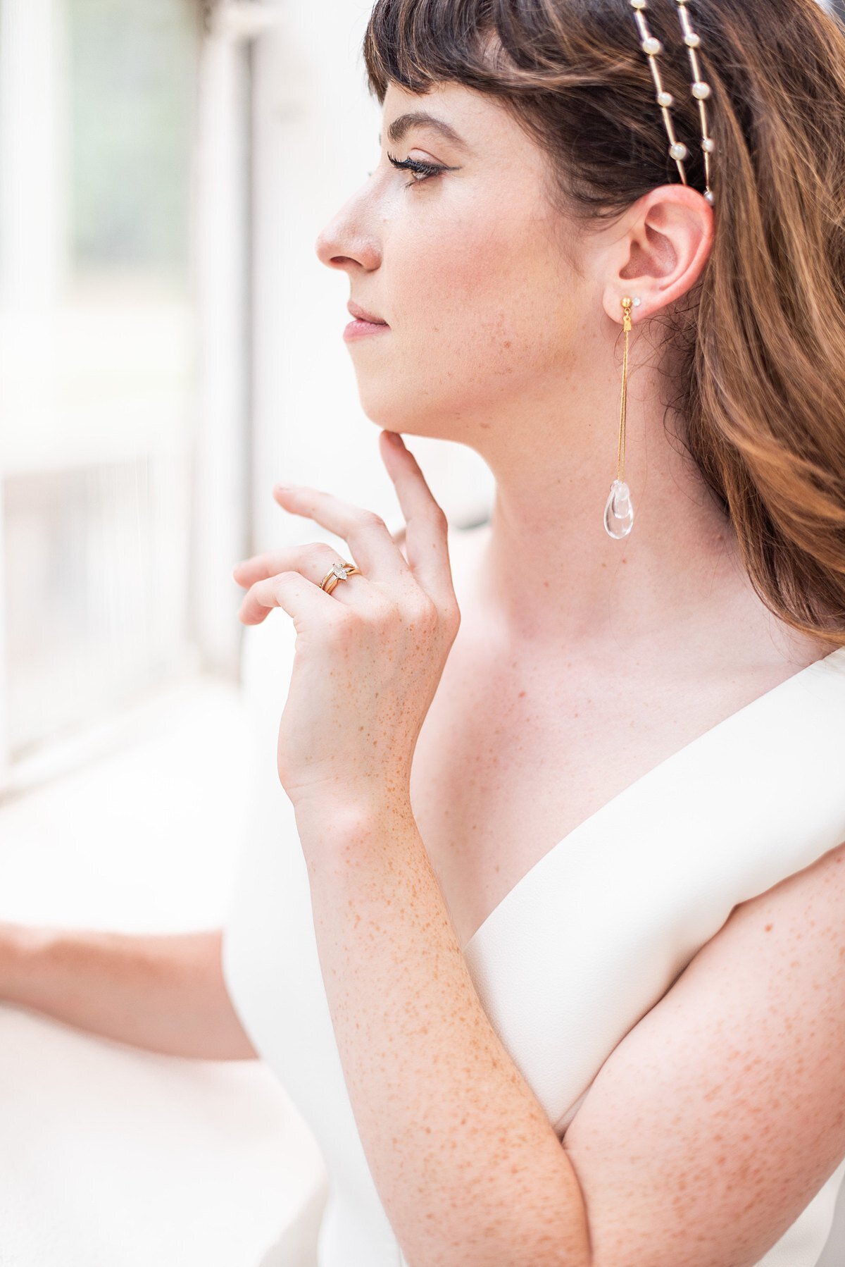 bride-bouquet-white-modern-greenville-sc-ring