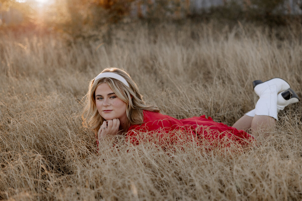 mary-wiebe-senior-session (27)