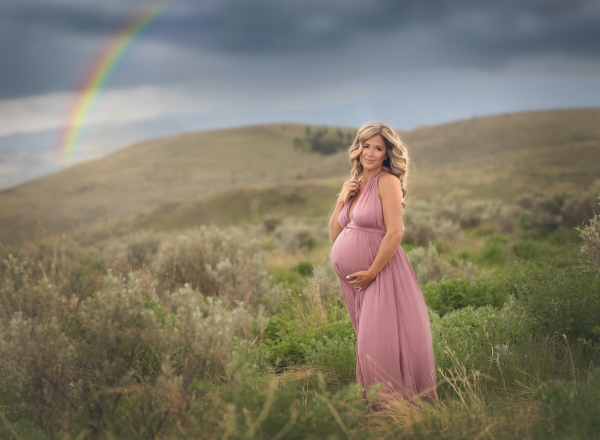 Kelowna-Maternity-Photographers-04