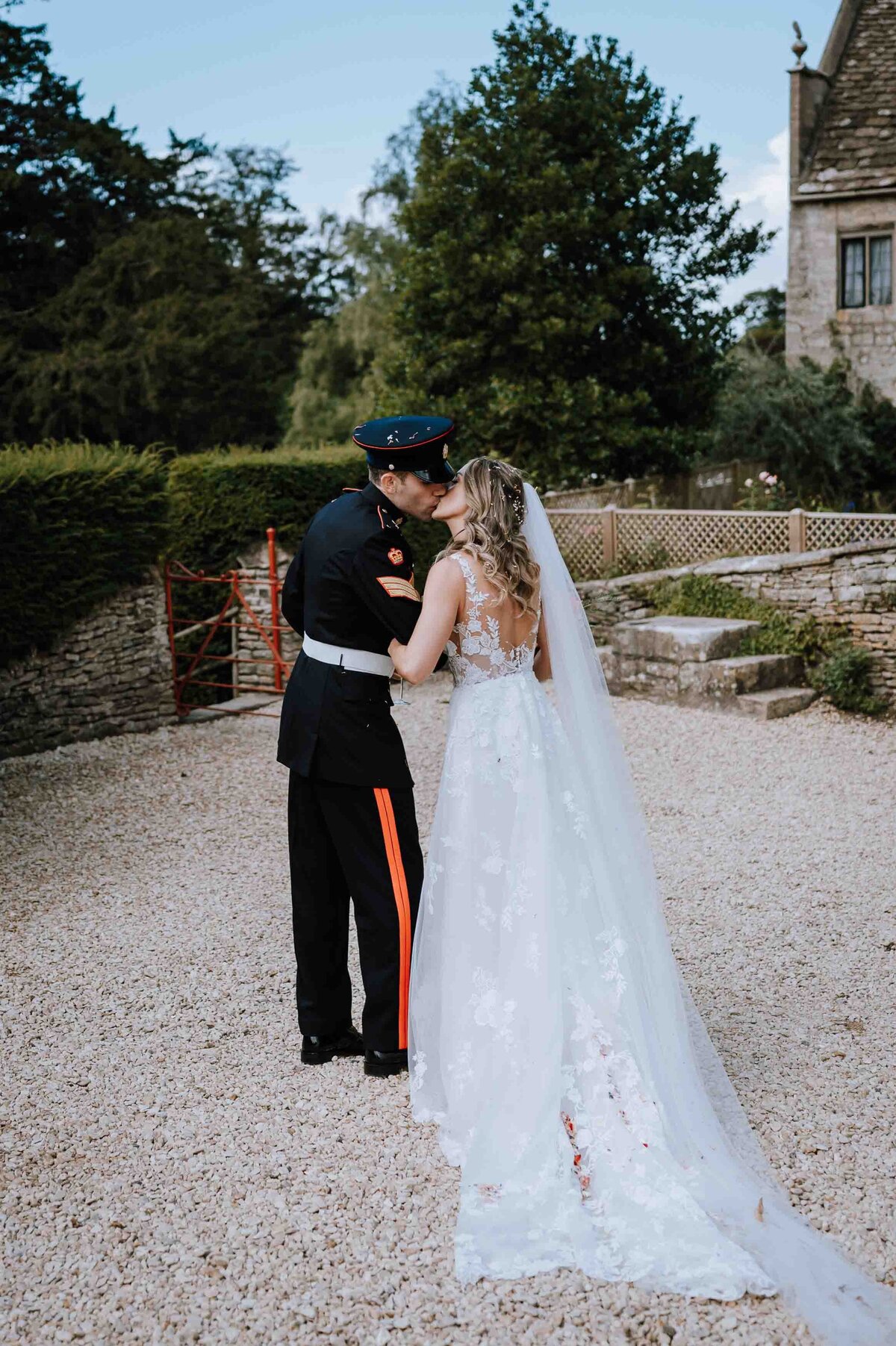 owlpen manor sarah and chris-5