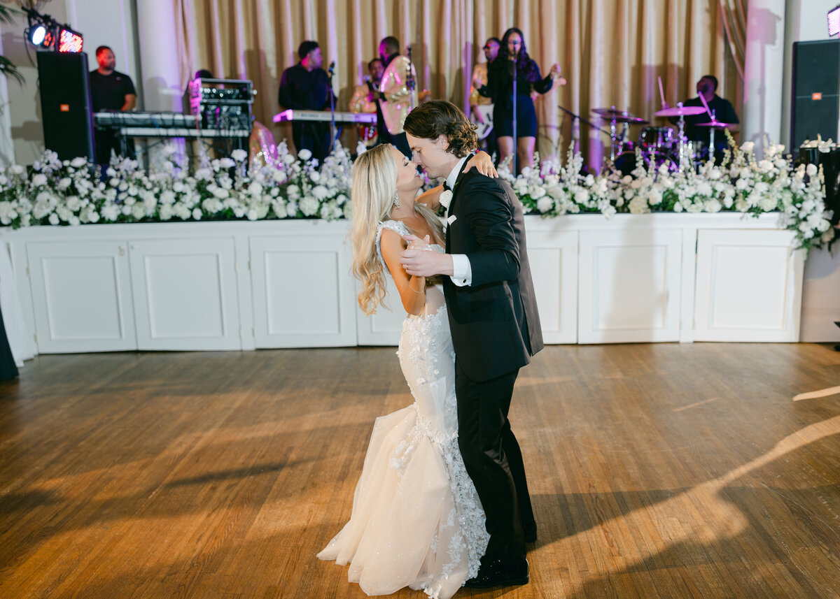 Old_Capitol_Inn_Jackson_Mississippi_Wedding_Photographer_Alyse_and_Ben_Photography--5