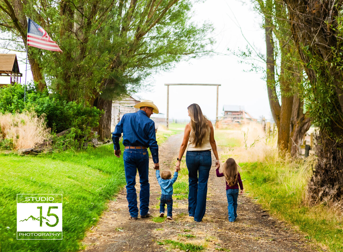 Studio15Photography CountryPhotos Eastern Oregon Photographer Jackson Hole Wyoming Photographer Star Valley Wyoming Photographer Western Photographer Family Photographer