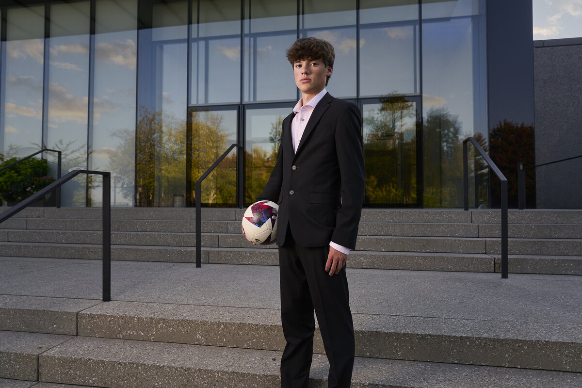 St. Louis senior photographer. senior guy soccer photos. Blanca Parciak Photography _58 (30)