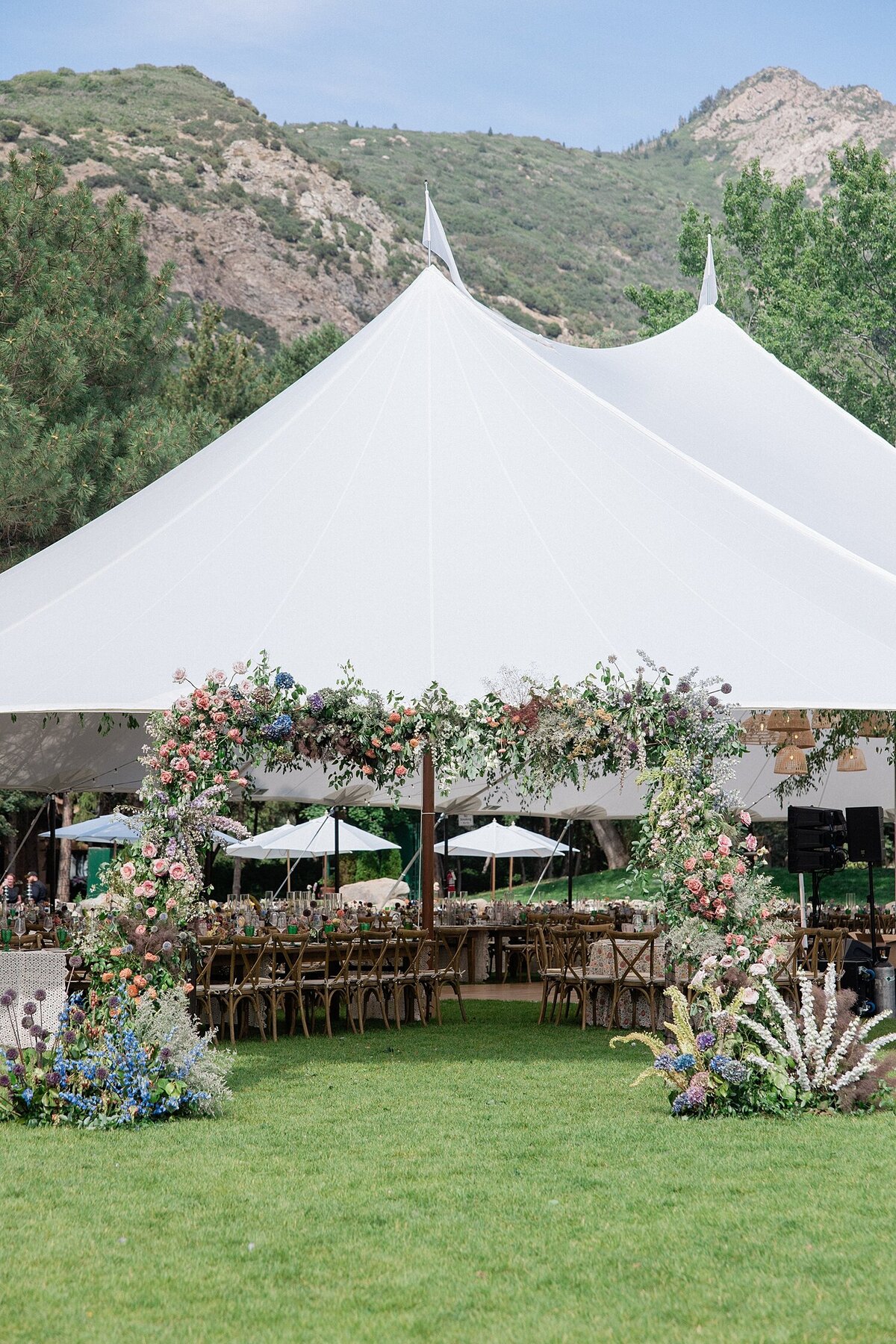 bright-la-caille-utah-wedding-photo_0218