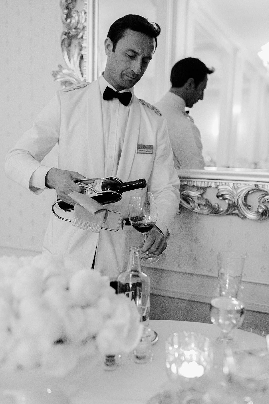 Powers_Wilson_Switzerland_Wedding_Dinner_TaraHodgesPhotography027