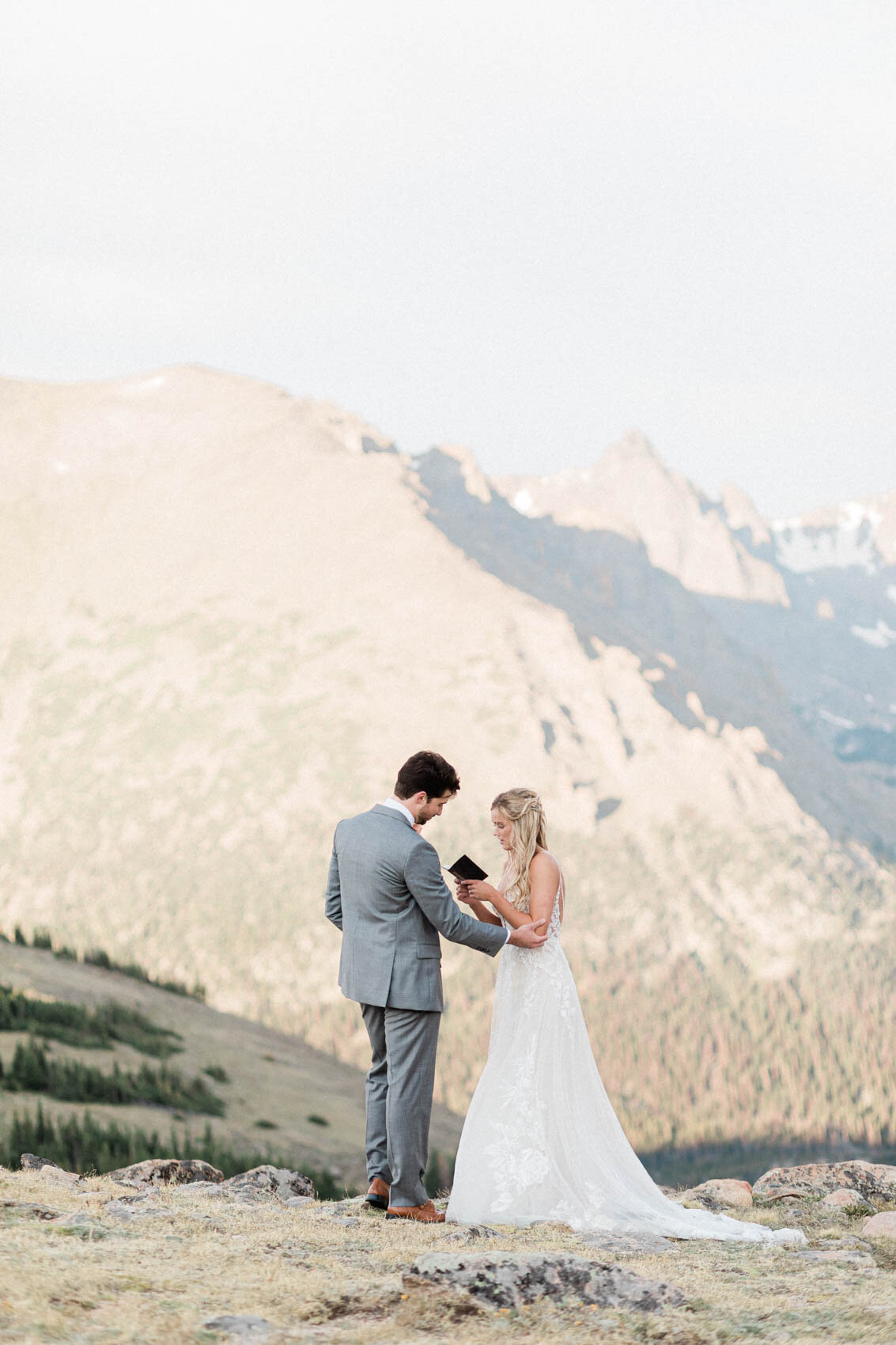 rocky_mountain_national_park_trail_ridge_road_summer_sunrise_elopement_by_colorado_wedding_photographer_diana_coulter-21