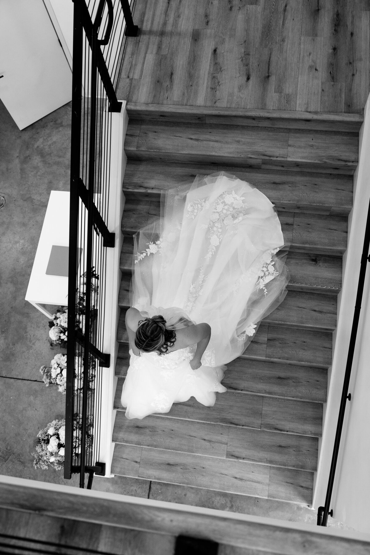 pinewood-weddings-and-events-cambridge-minnesota-documentary-true-to-tone-midwest-photographer
