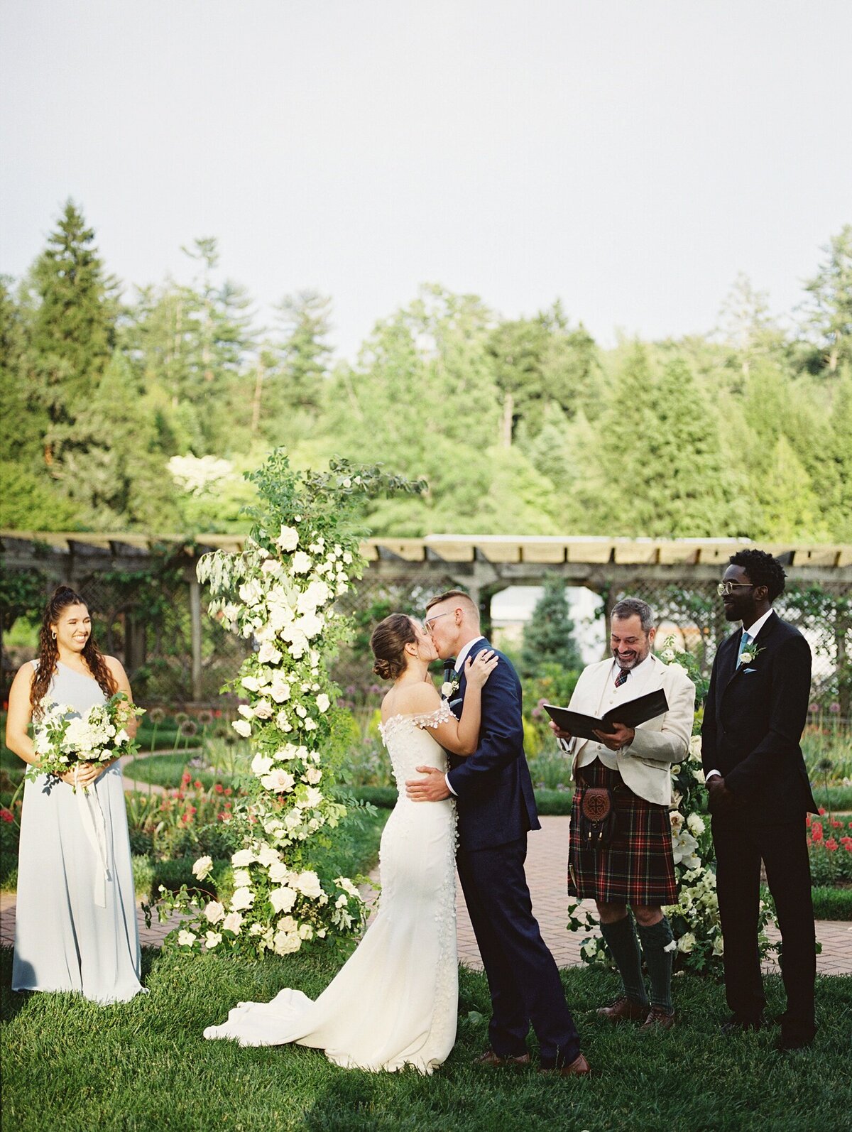 Casie-Marie-Photography-Biltmore-Asheville-NC-Hybrid-Wedding-Photographer-2023-36