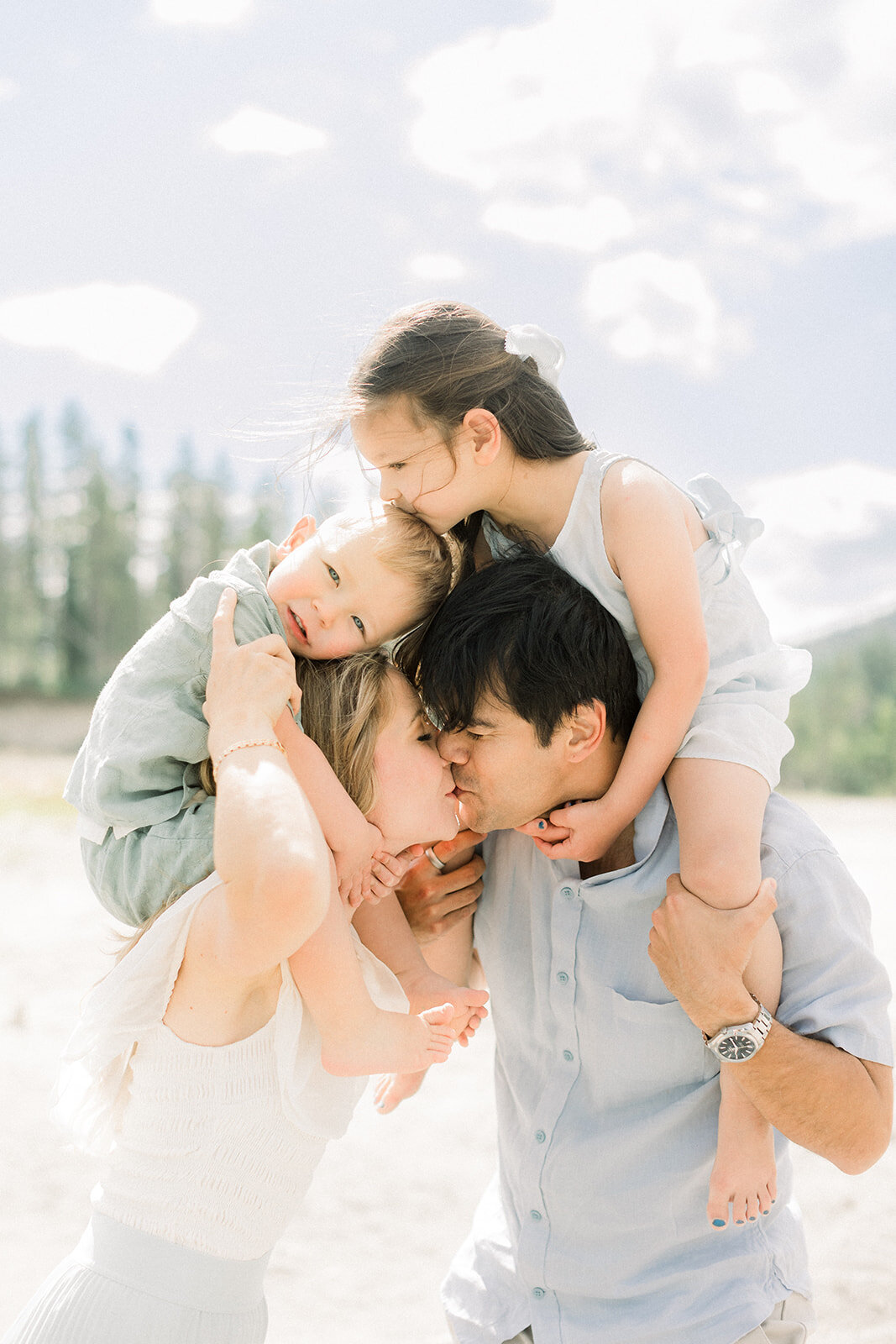 ErinMikeFamily2024-57_websize (1)