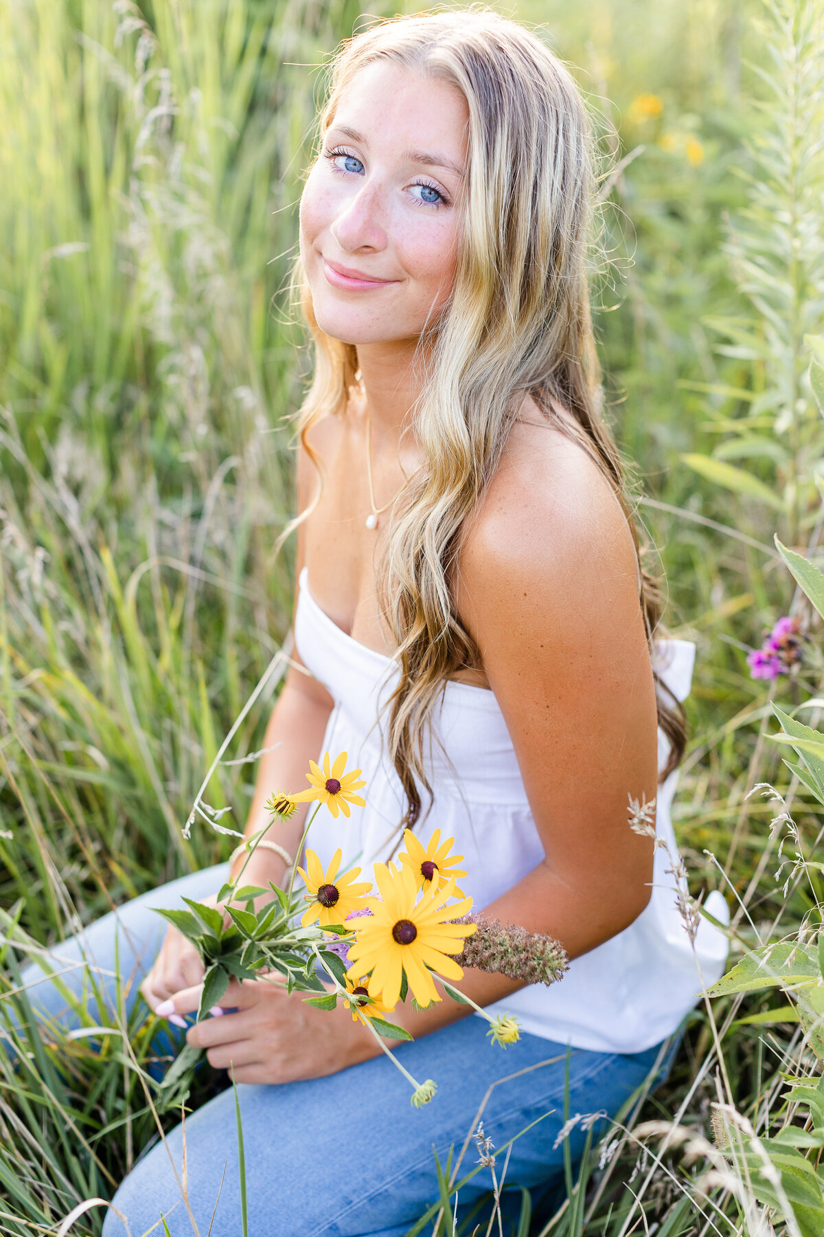 outdoor summer senior photography Columbia Missouri