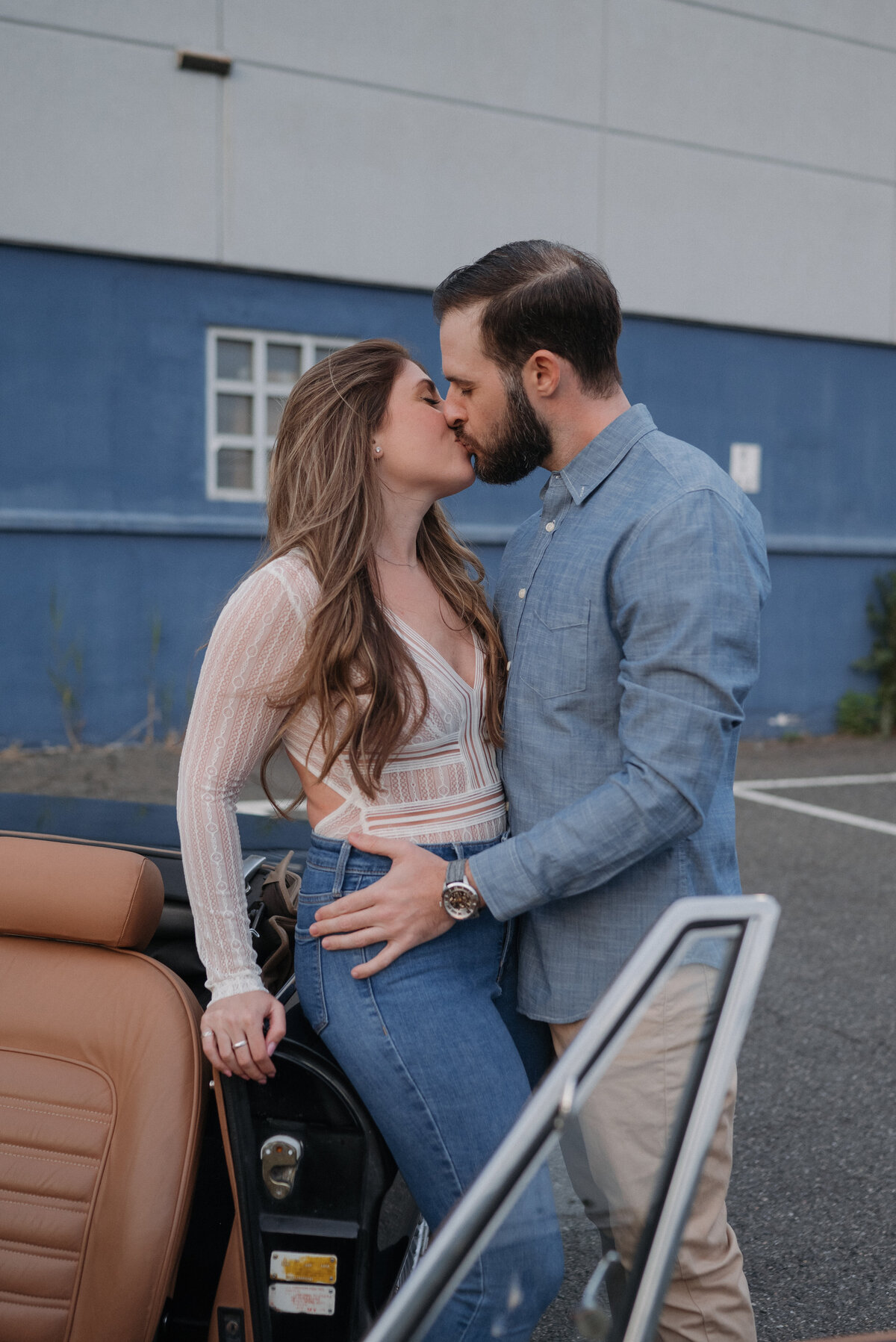 Lauren-Carly-Photo--NJ-PA-Destination-Wedding-Photographer--Anti-Bride-Vintage-Car-Engagement-Session--07761