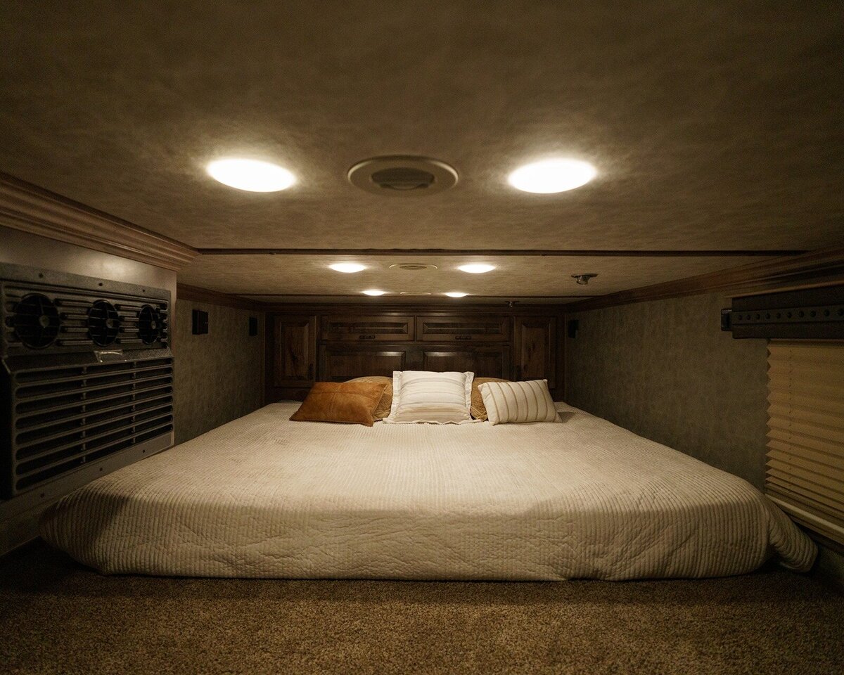 luxury horse trailer bedroom