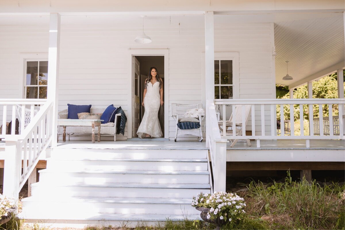 40-handsome-hollow-barn-wedding