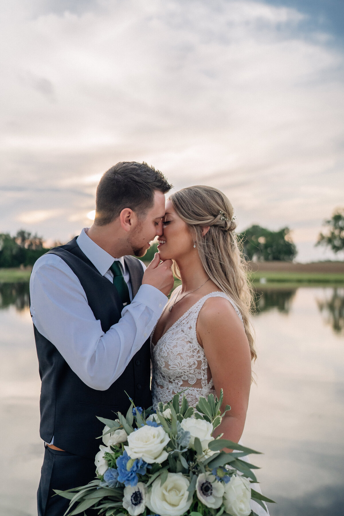 Bride & Groom-113