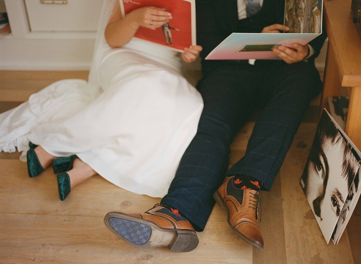intimate-gravenhurst-cottage-wedding-on-film2