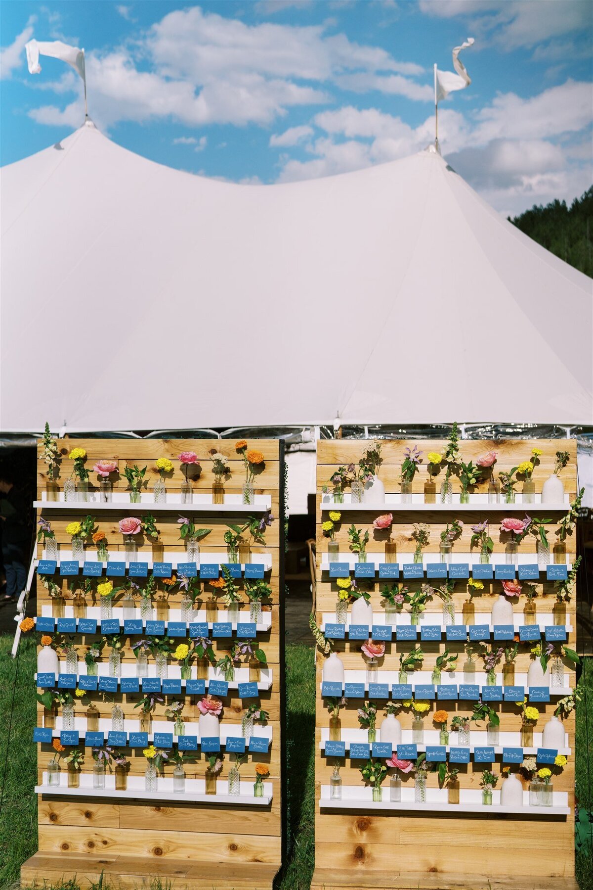 Colorado-wedding-planner-ranch-wedding-decor-escort-card-design-flowers