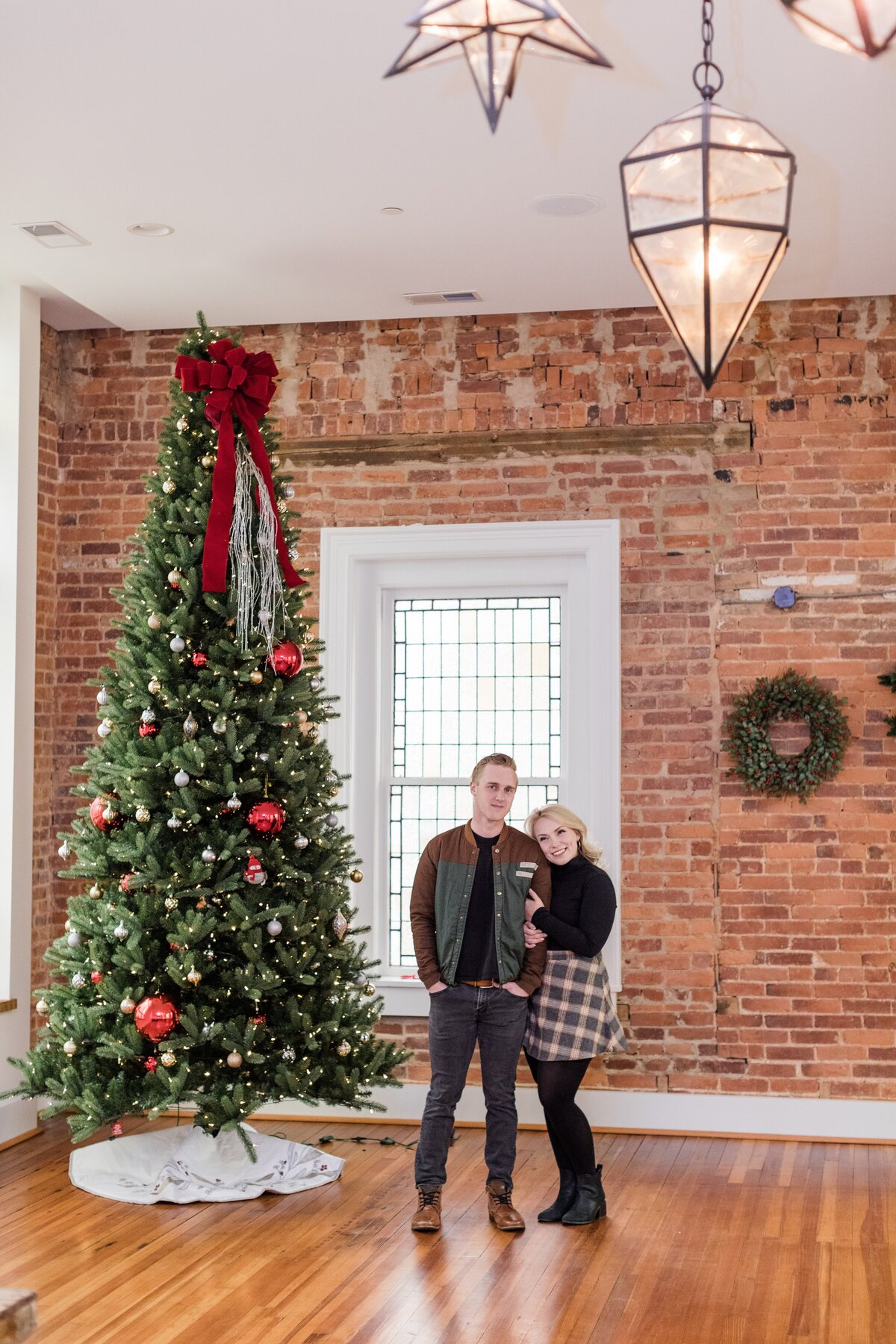 Vintage-Car-Engagement-Photos-DC-Maryland-Silver-Orchard-Creative_0054