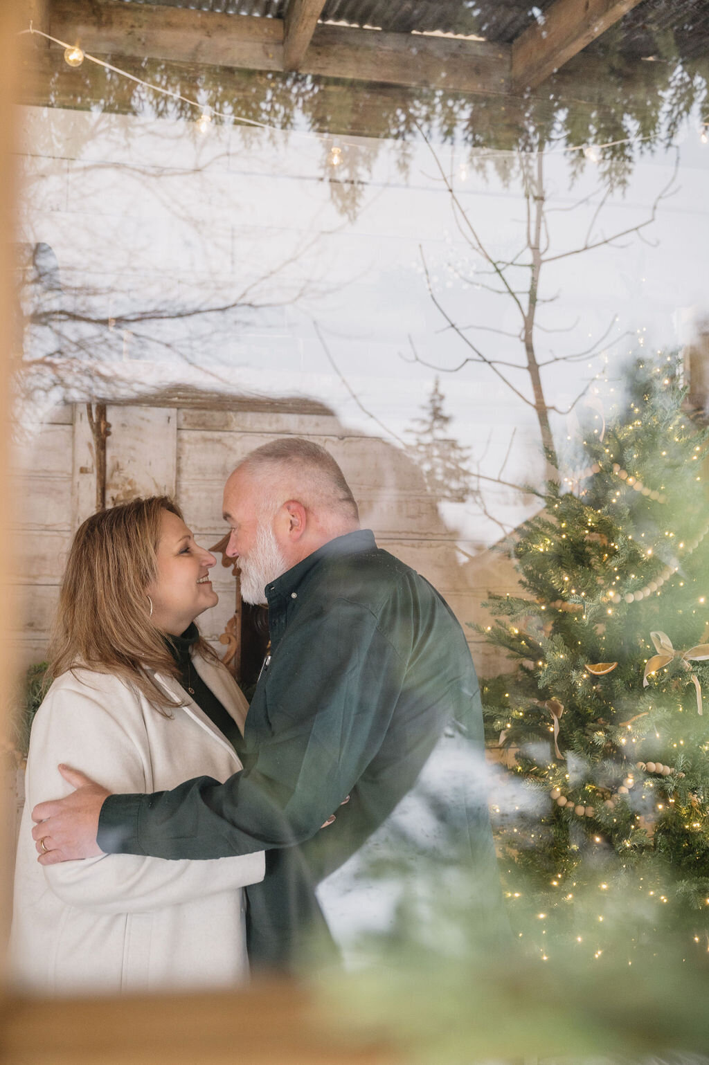 Family-Christmas-Portraits-Michigan (5)