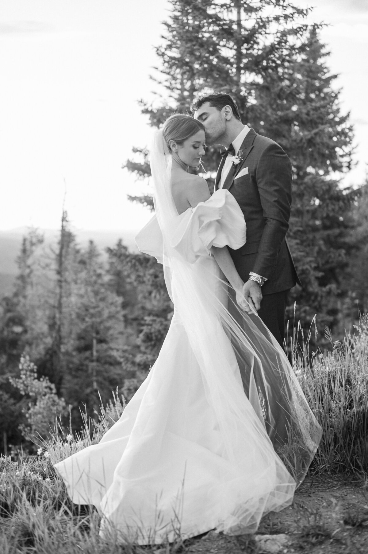 Kaite-Mikhail-Little-Nell-Aspen- Wedding-Photography-By-Jacie-Marguerite-954