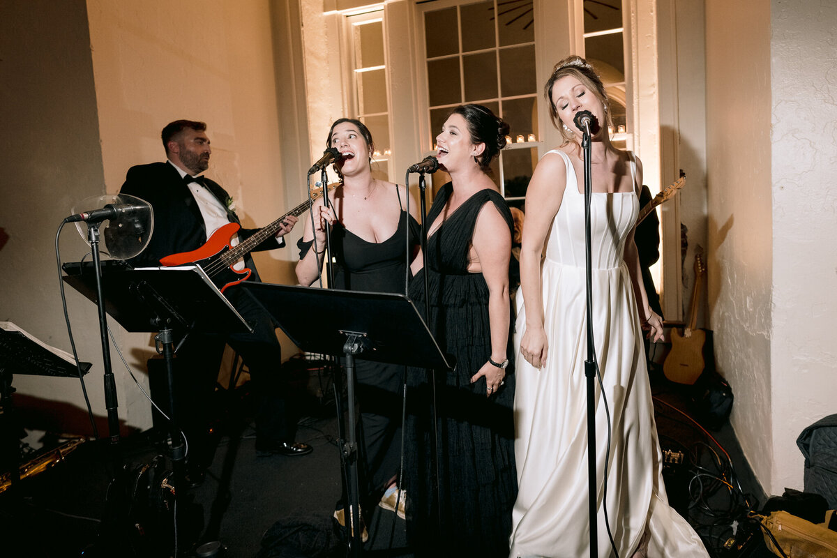Latrobes-on-royal-new-orleans-wedding-photographer-ditringo-6936
