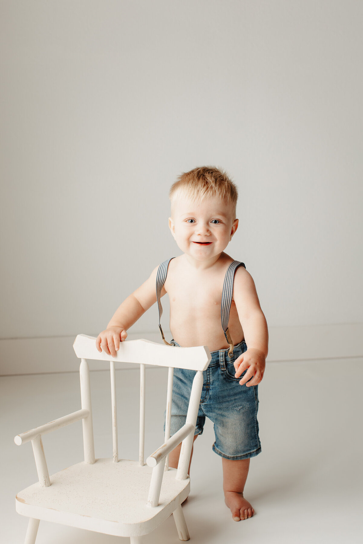 Best milestone photographer NW Arkansas, NW Arkansas baby photographer, milestone session near me, NW Arkansas baby portrait studio, professional baby photos