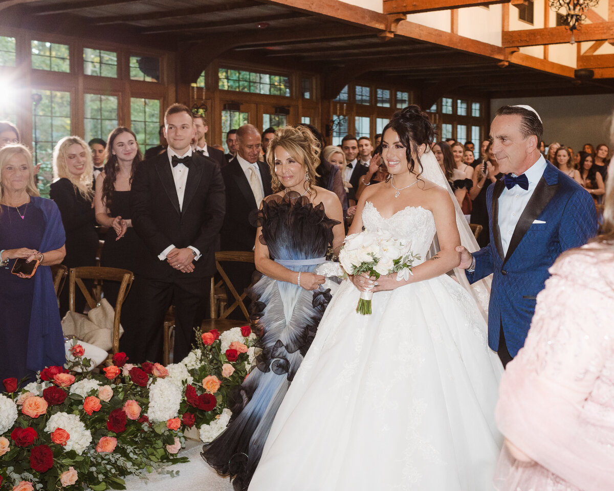 the best wedding photographer in north new jersey photos at pleasantdale chateau venue