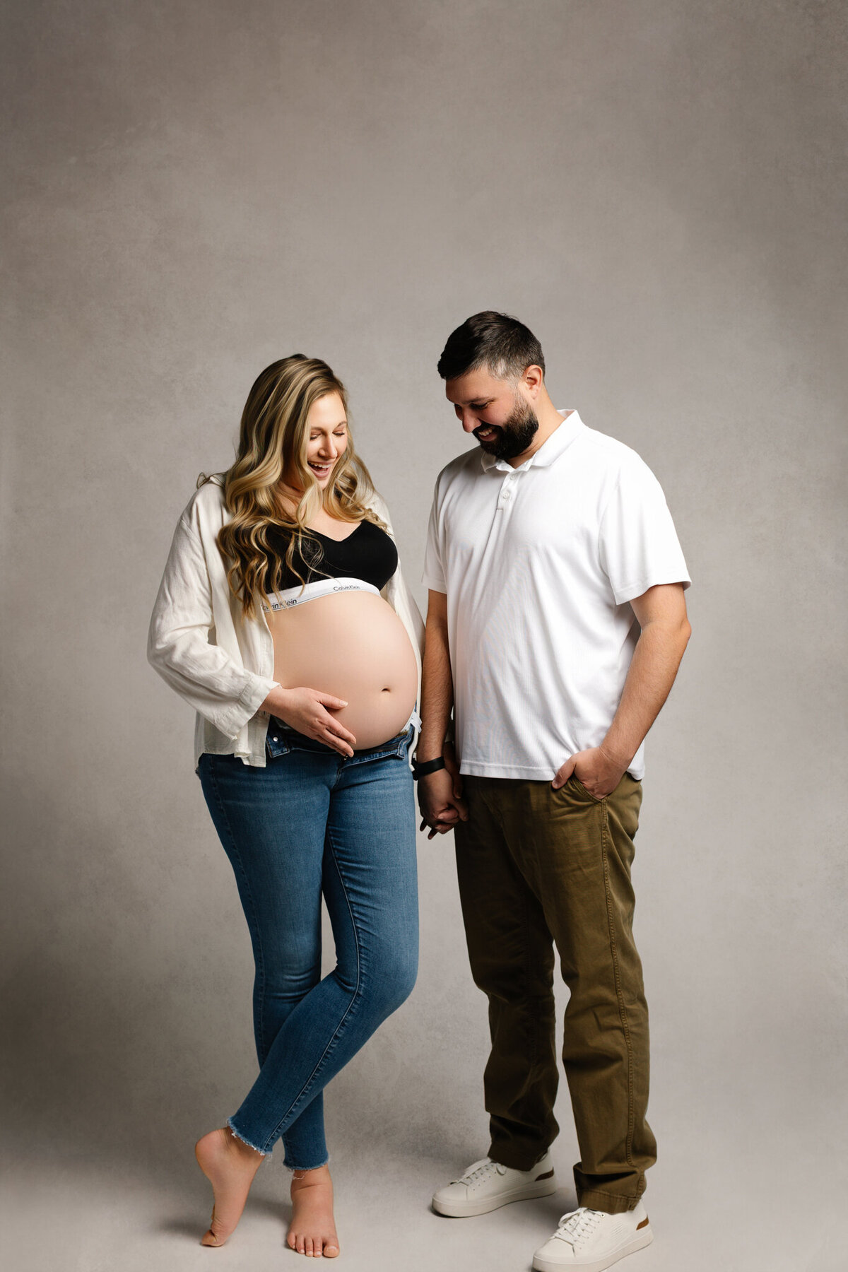 NW Arkansas maternity photographer, maternity photography near me, maternity portraits NW Arkansas, pregnancy photoshoot near me