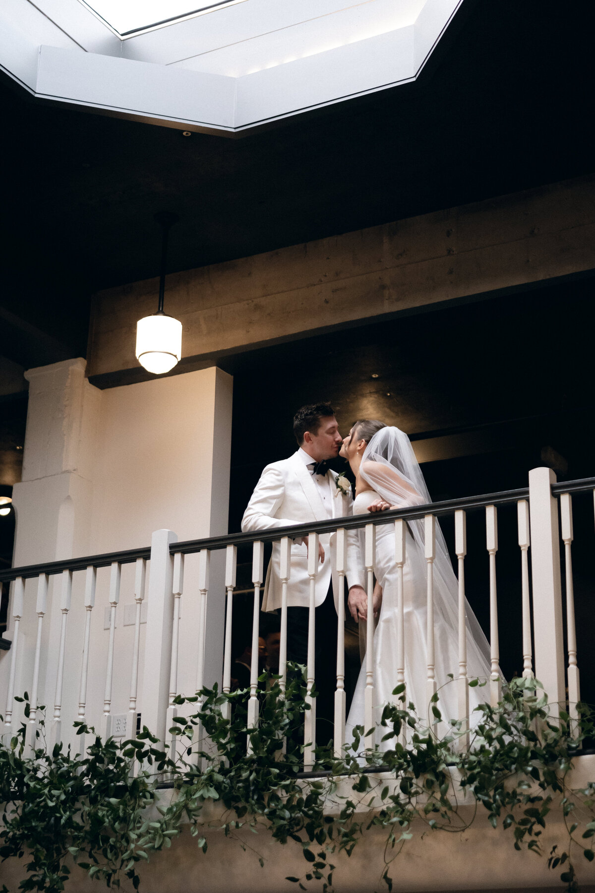 the-evergreen-portland-oregon-wedding-first-look-photos-66