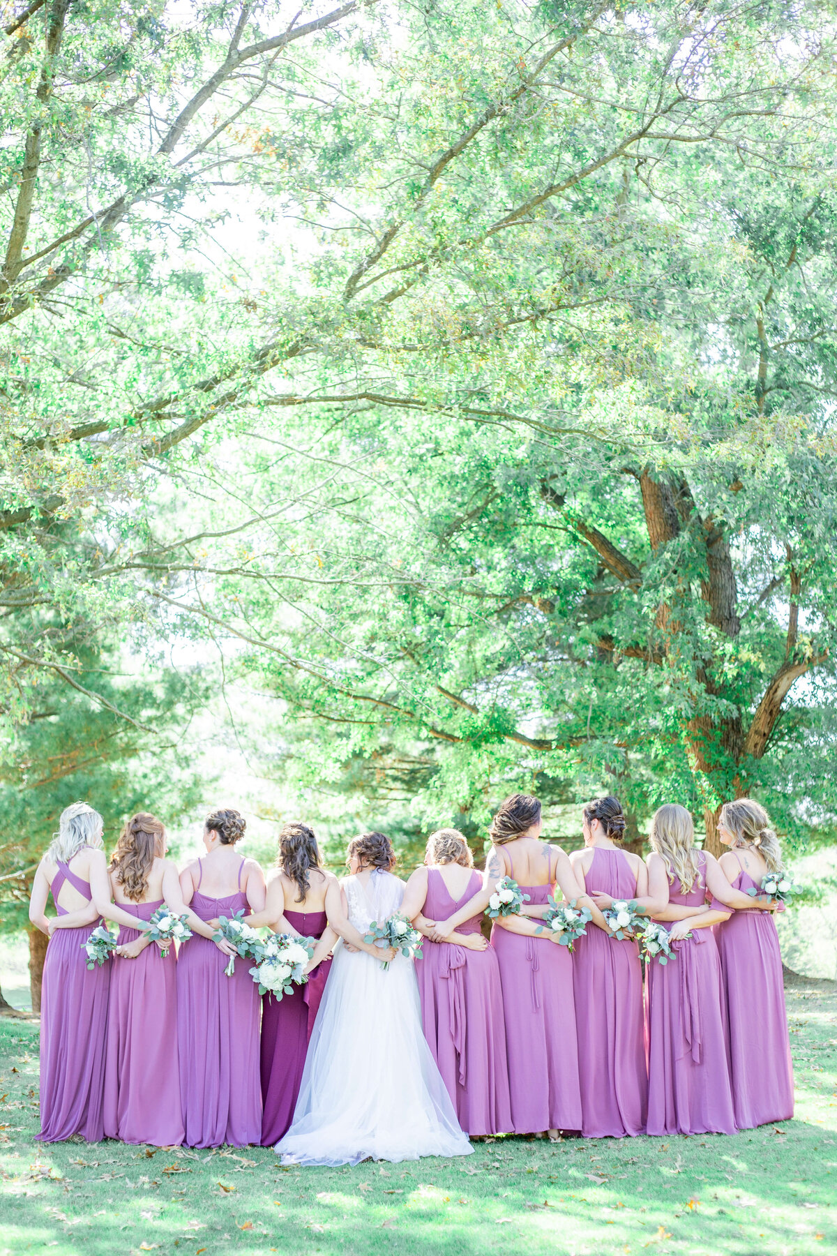 Bridesmaids-and-Bride-posed-outside-for-wedding-in-Midwest-Bethany-Lane-Photography-4