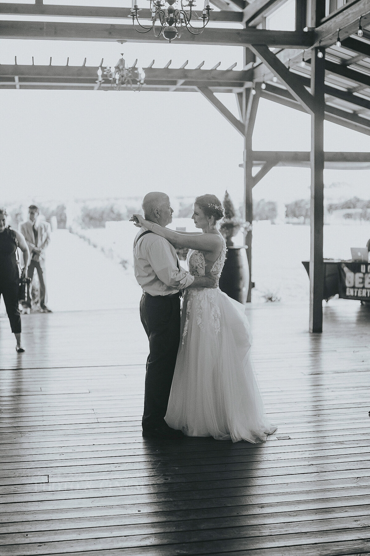 reception _ alaynna ann schwartz _ harpors vinyard _ iowa photographer _ playlife photography_0503