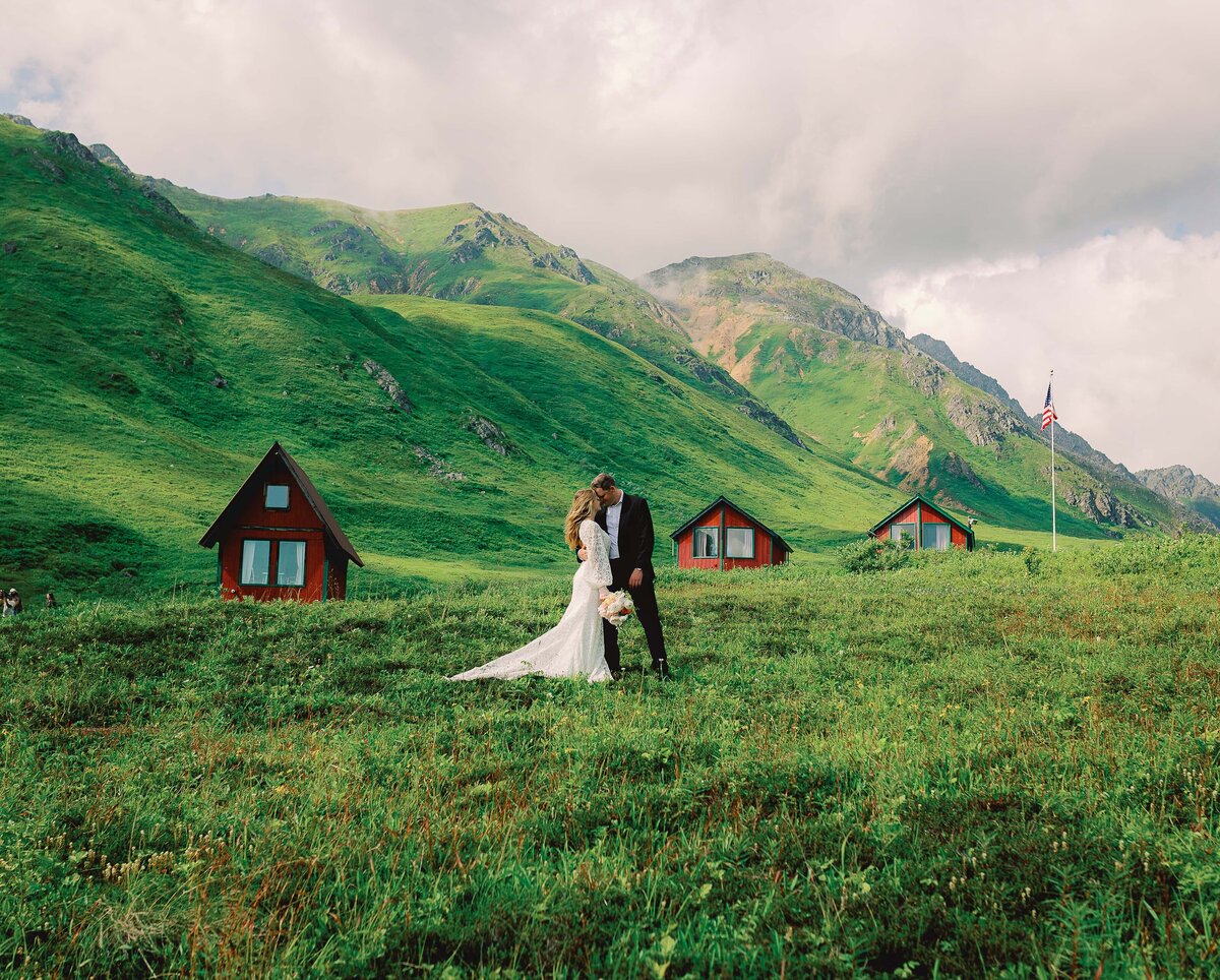 Alaskan-Mountain-Wedding-4