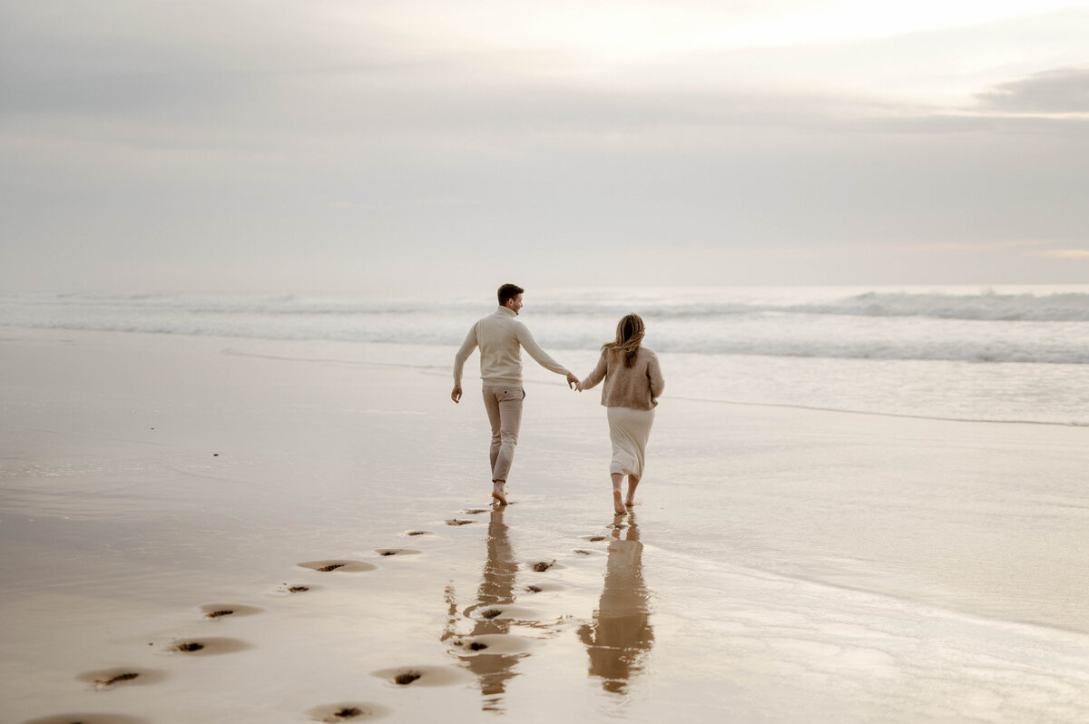 seance-photo-grossesse-plage-fleur-9