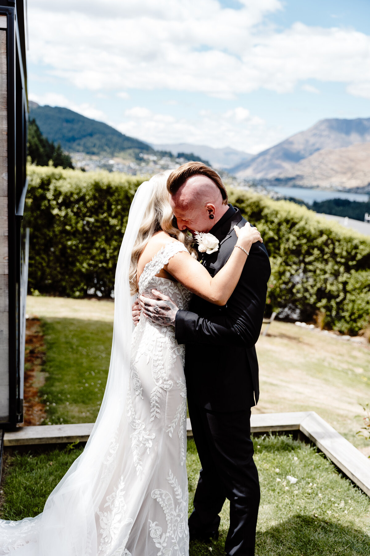 FAA_Sarah_and_Leigh_NZ_Wedding-553