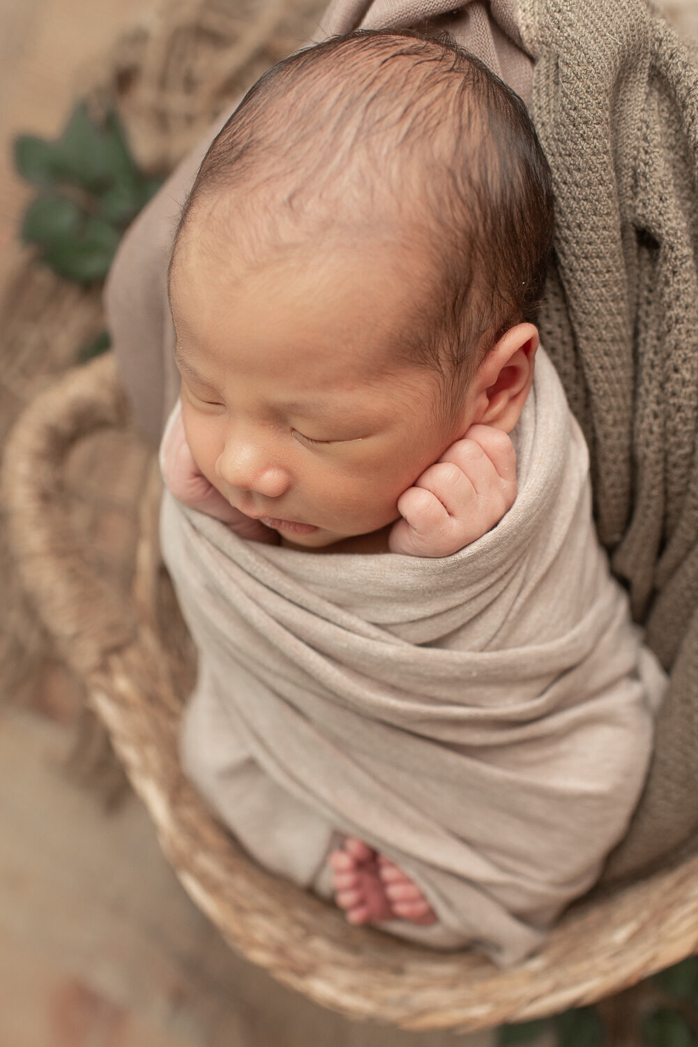 Rustic newborn studio session | Sharon Leger Photography | CT Newborn & Family Photographer | Canton, Connecticut