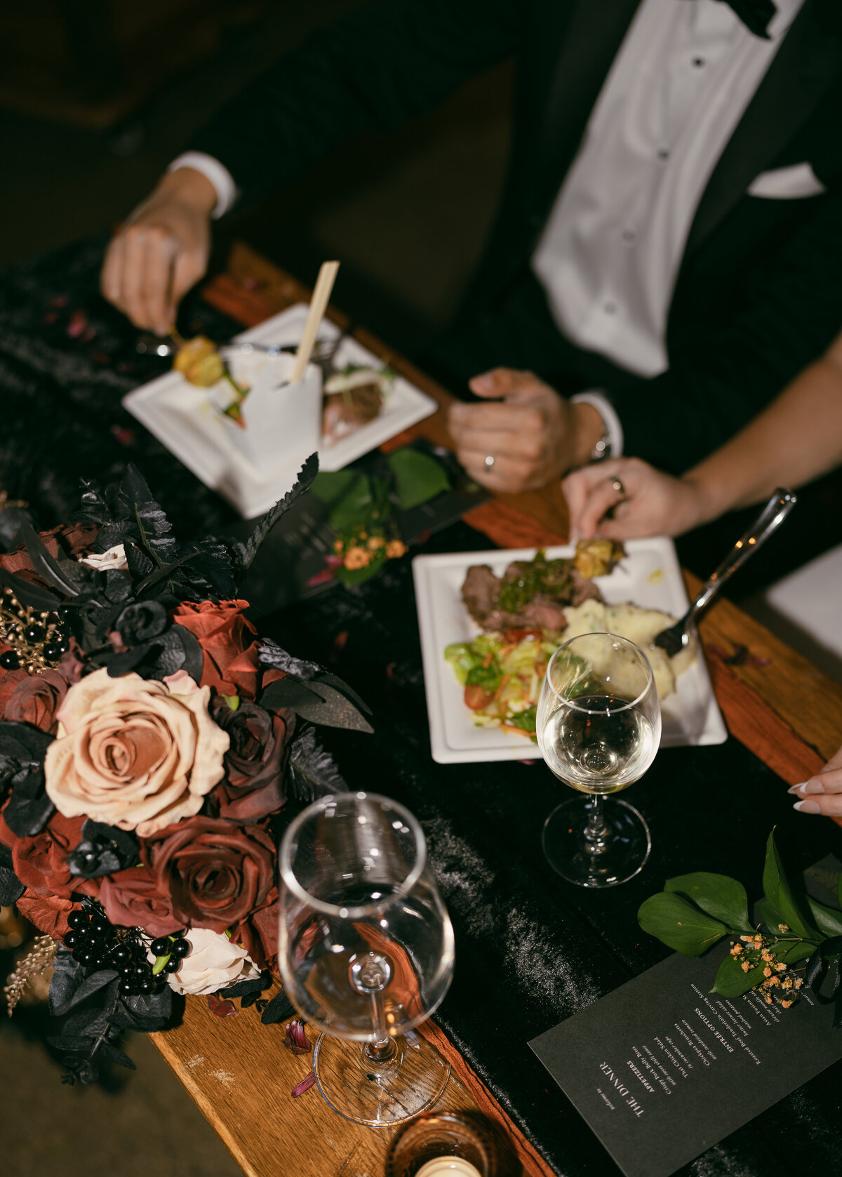 Wedding_Celebration_at_The_Firehouse_Chicago-12