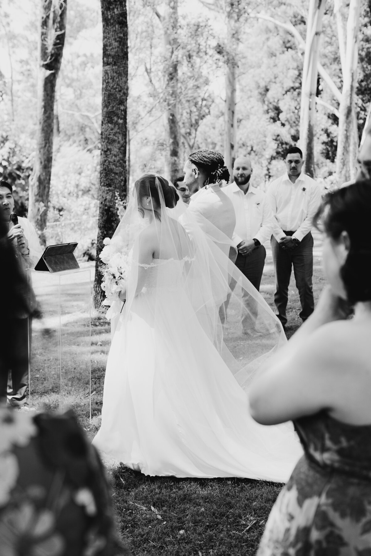SNEAK PEEKS-2203