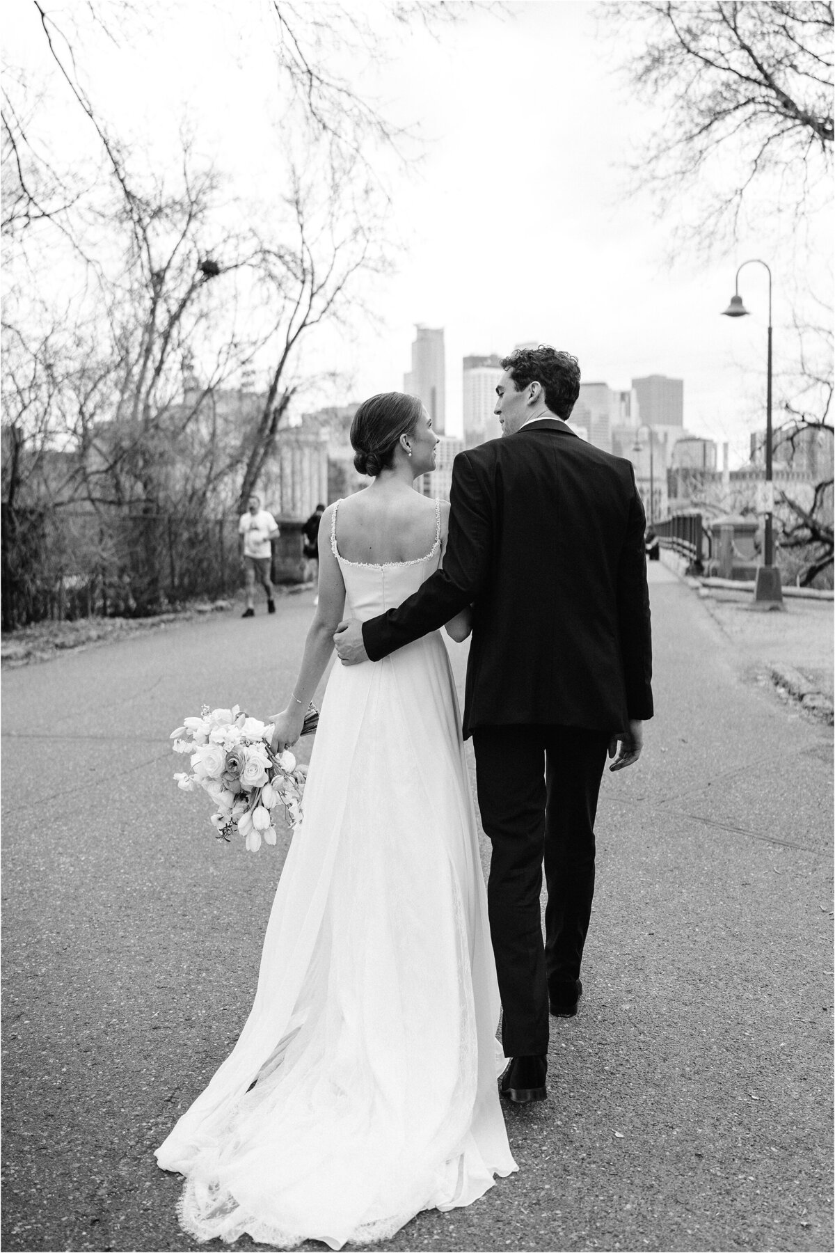 Best-Minneapolis-Wedding-Photographers-1601-07670_rz
